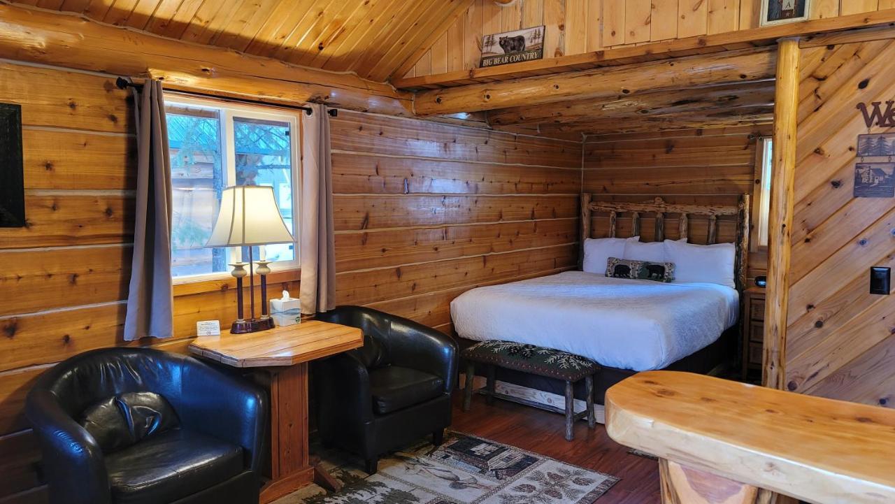 Riverfront Motel & Cabins Thompson Falls Экстерьер фото